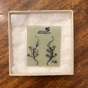 NIB Lizard Earrings from Natural Wonders